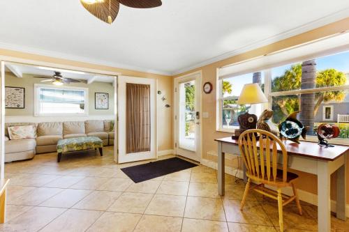 Gulf Place 7B - photo 7