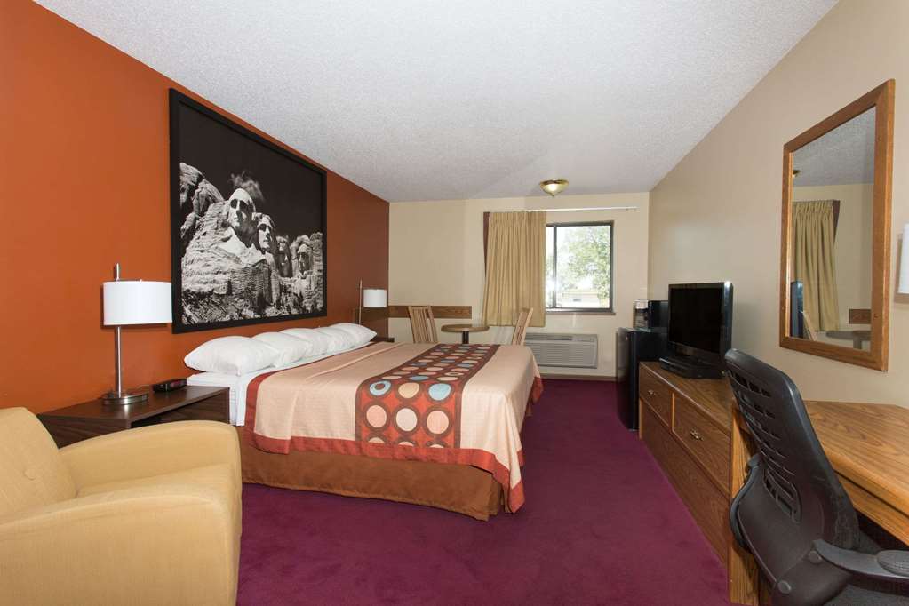 Super 8 by Wyndham Chadron NE - photo 6