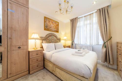 Bright 3BDR apt near Swiss Cottage — 4-Star Luxury Hotel in London, United Kingdom