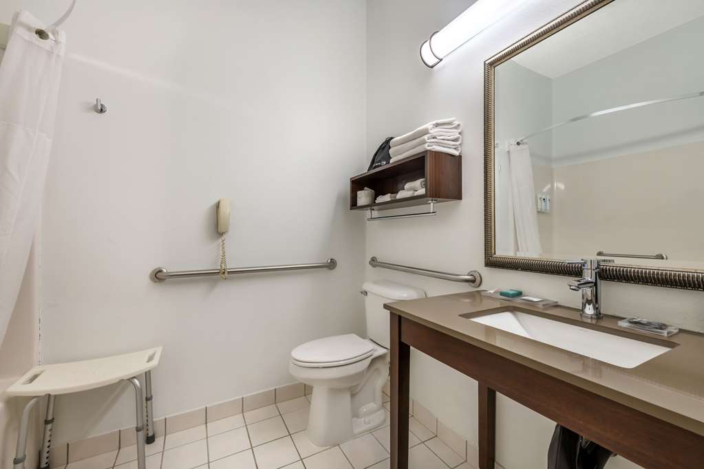 Country Inn & Suites by Radisson Watertown SD - photo 18