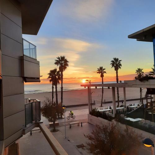 FiveStepsToSea Beach Apartment Valencia — 4-Star Luxury Hotel in Valencia, Spain