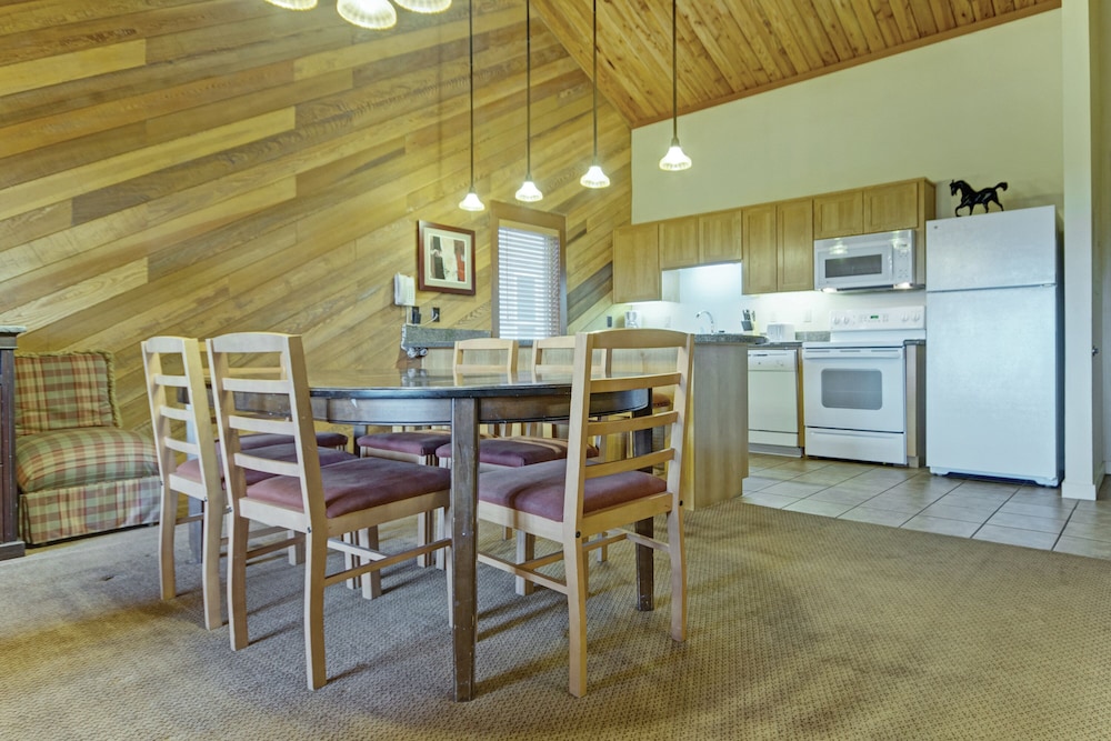 Seventh Mountain Resort - photo 25