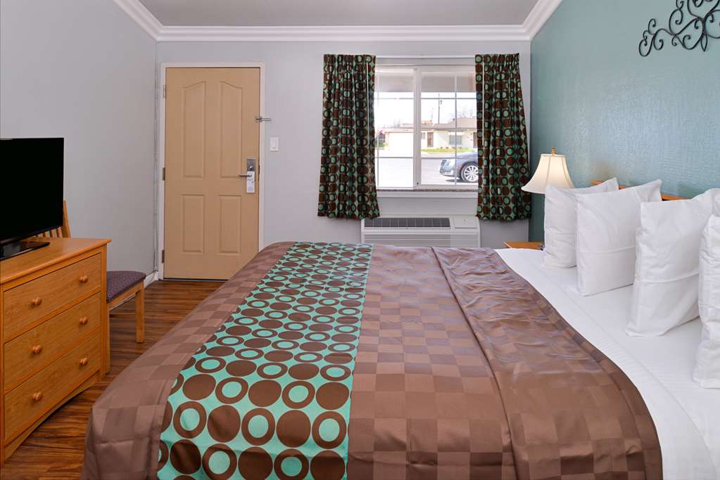 Americas Best Value Inn Los Banos - photo 8