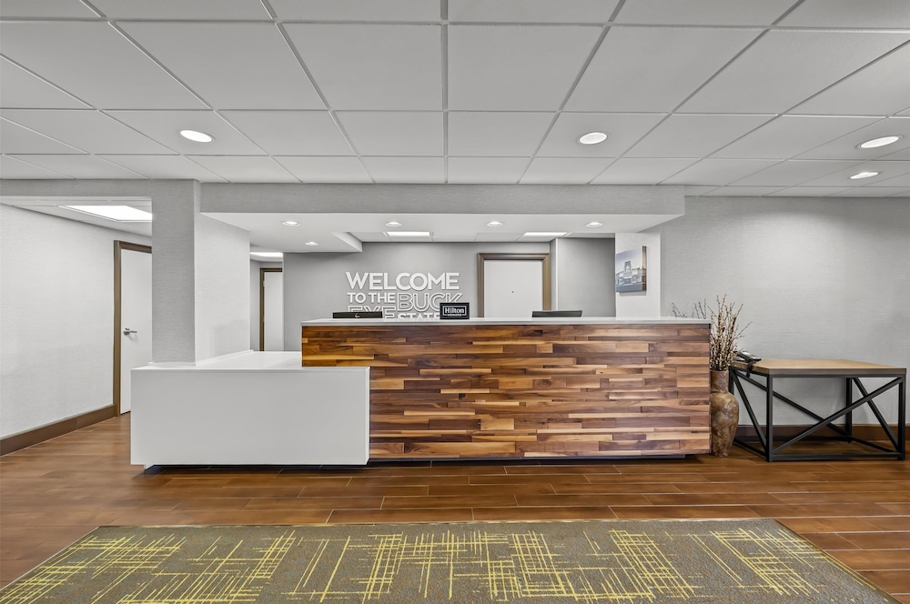 Hampton Inn Toledo South Maumee - photo 3