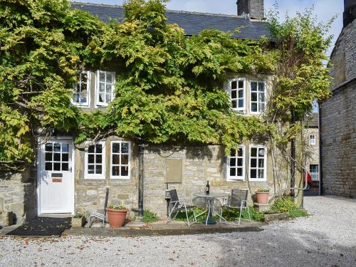 April Cottage — 4-Star Luxury Hotel in Youlgreave, United Kingdom