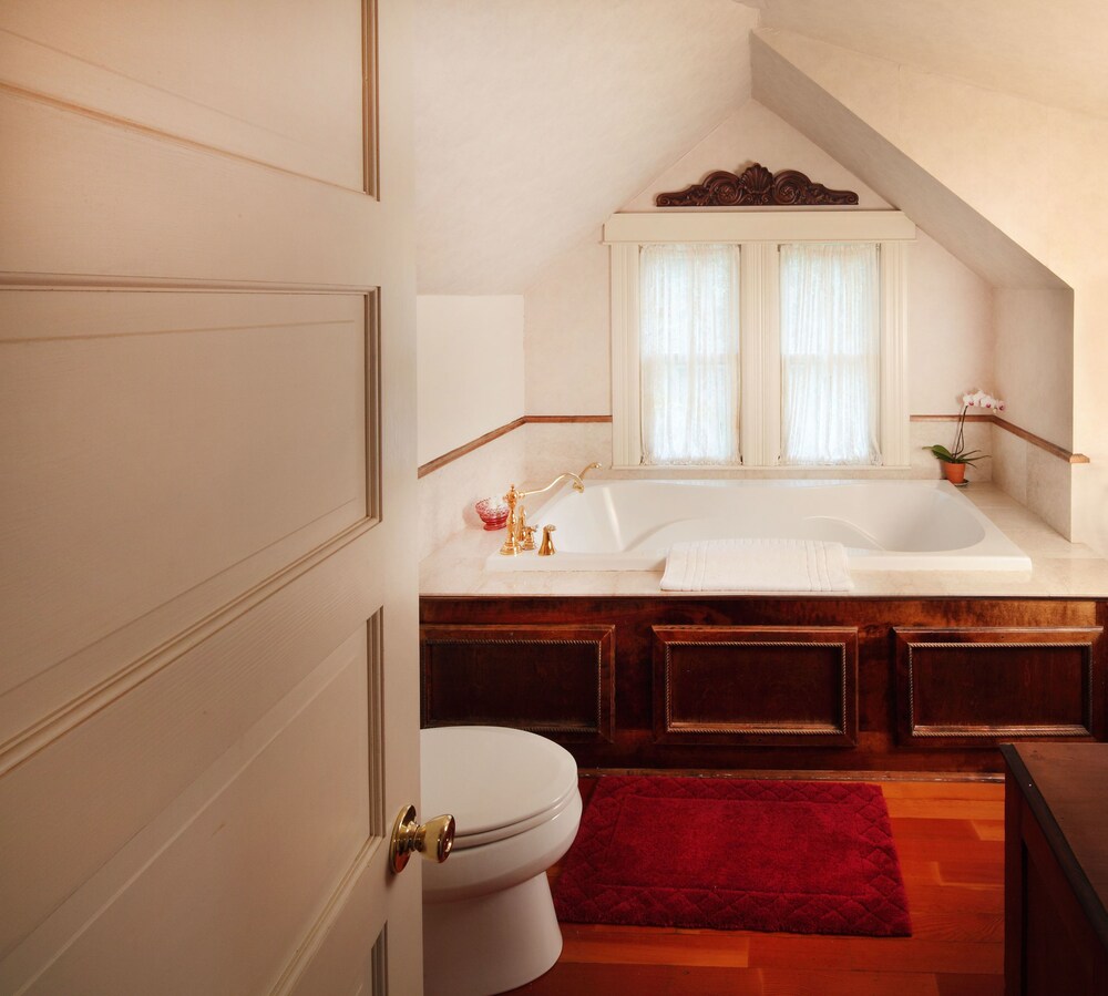 Calderwood Inn - photo 35