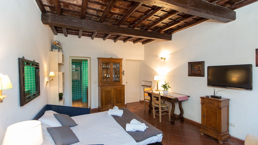 Rental in Rome Scala Studio — 4-Star Luxury Hotel in Rome, Italy