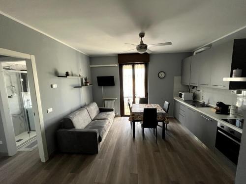 Bilocale Con Netflix Incluso — 4-Star Luxury Hotel in Lodi, Italy