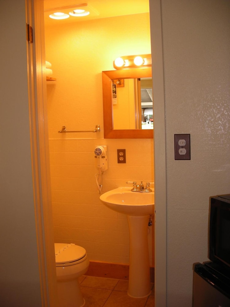 Falls Motel - photo 33