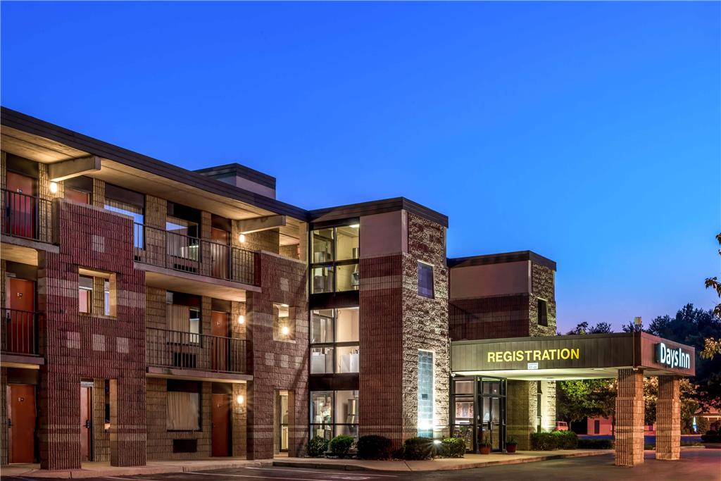 Days Inn by Wyndham Vineland - photo 3