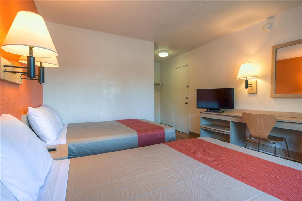 Motel6 San Ysidro CA San Diego Border - photo 9