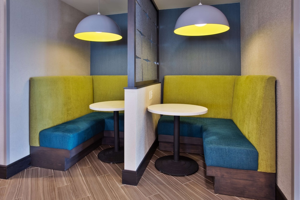 Hampton Inn Union City - photo 25