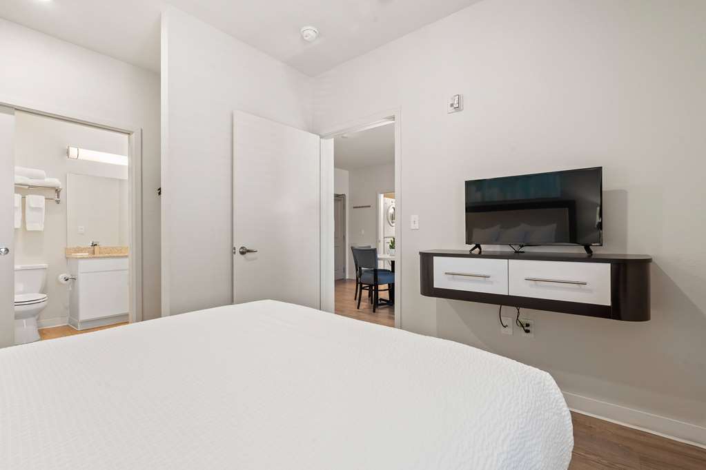 WaterWalk Extended Stay by Wyndham Kansas City Overland Pk - photo 26