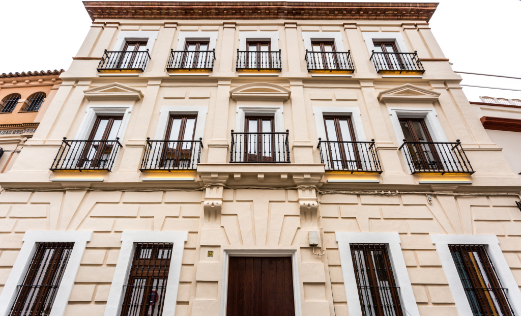 LN Apartamentos Lanza Piscina Parking disponible — 4-Star Luxury Hotel in Sevilla, Spain