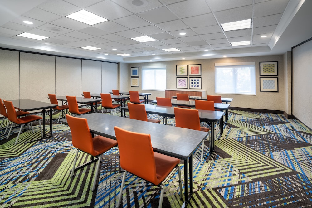 Holiday Inn Express Bluffton at Hilton Head Area by IHG - photo 44