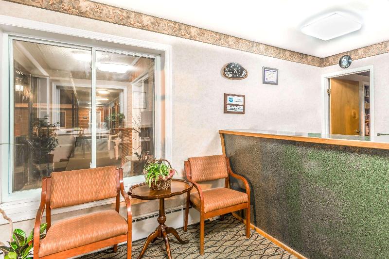 Knights Inn Lenox - photo 20