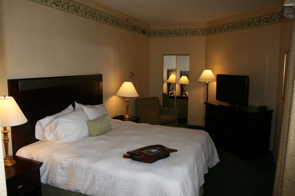 Hampton Inn Colchester - photo 8