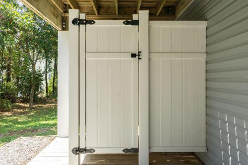 Southern Charm by Oak Island Accommodations - photo 24