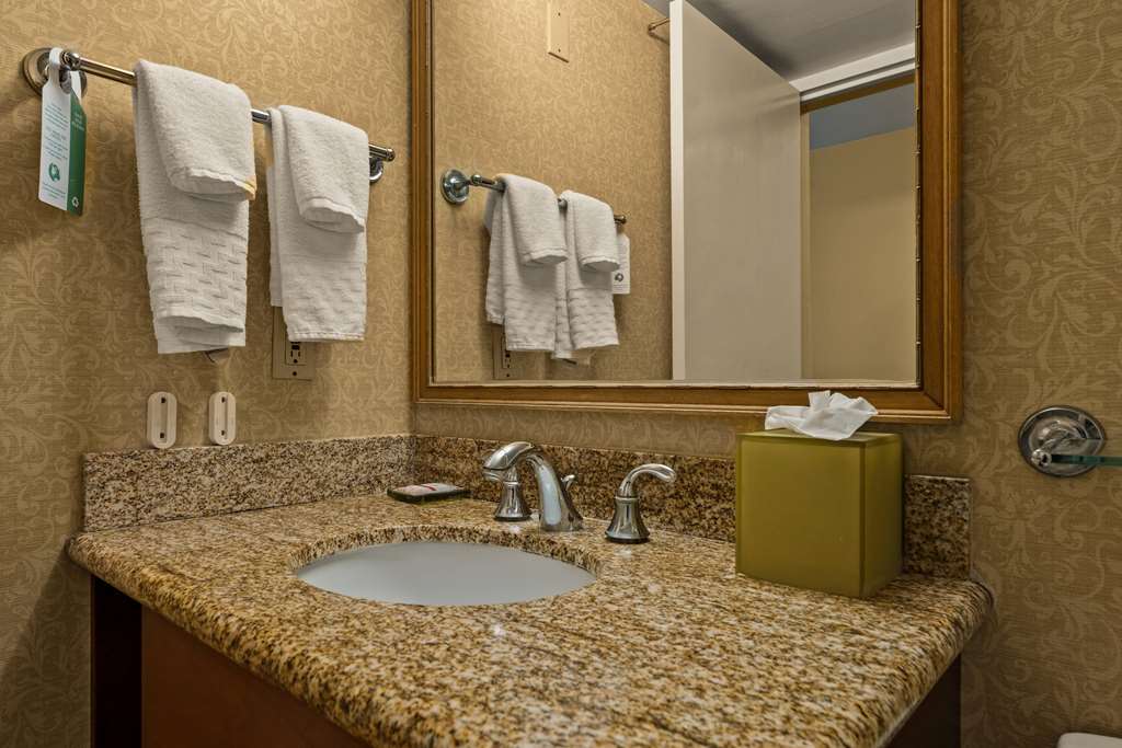 Airport Honolulu Hotel Trademark Collection by Wyndham - photo 43