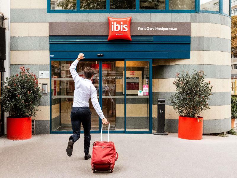 ibis Paris Gare Montparnasse 15ème — 4-Star Luxury Hotel in Paris, France
