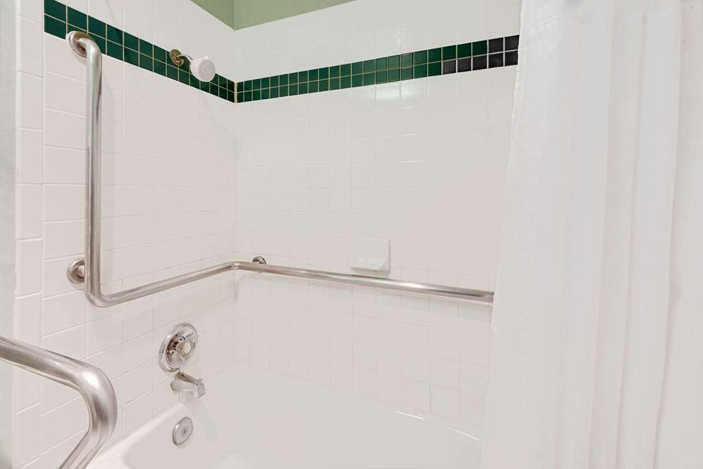 Days Inn by Wyndham Albuquerque City Center - photo 5