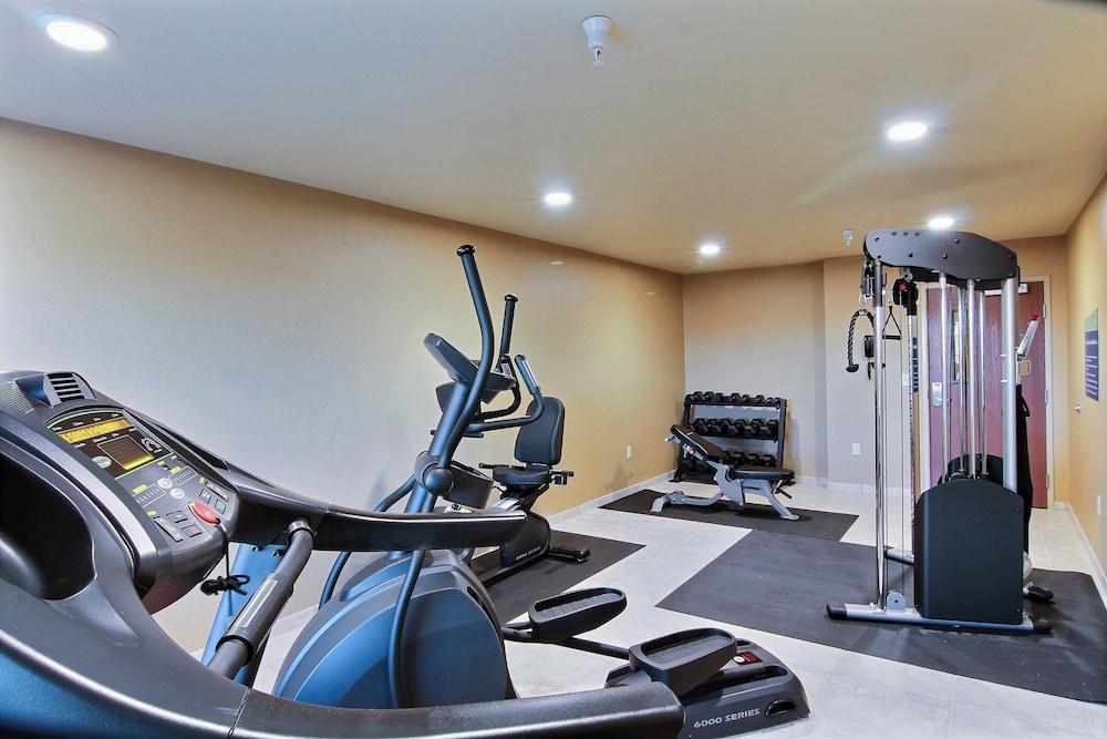 Cobblestone Hotel & Suites Beulah - photo 24