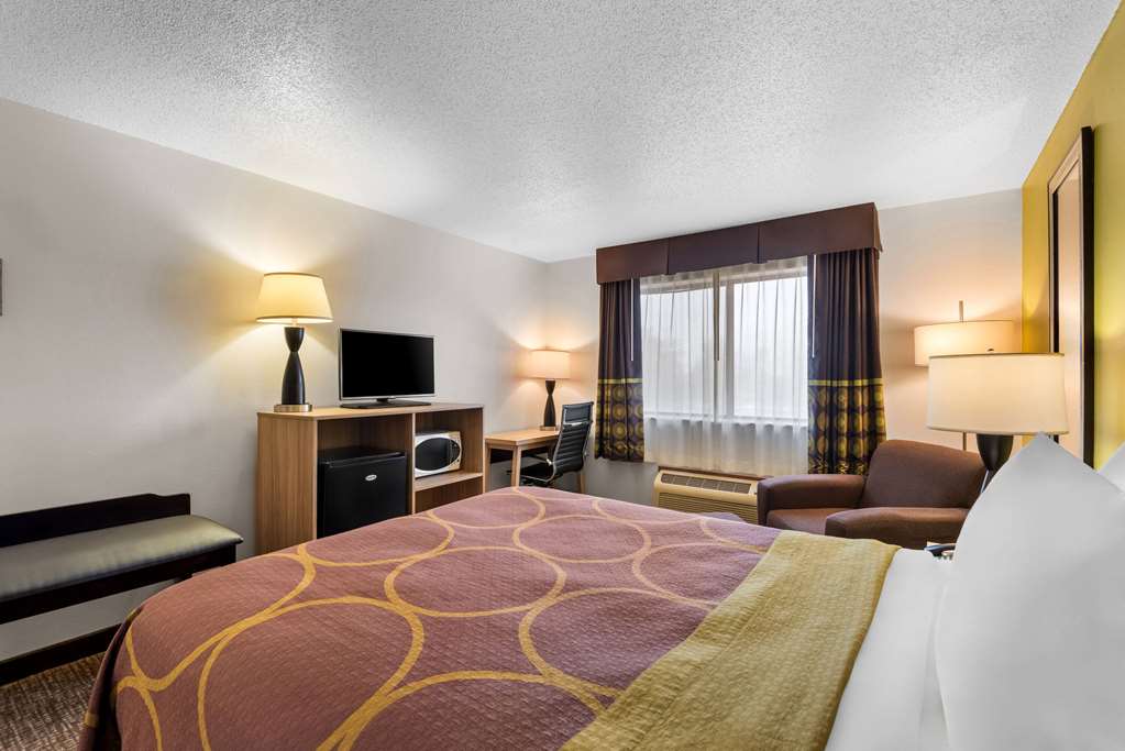 Super 8 by Wyndham Oelwein - photo 23