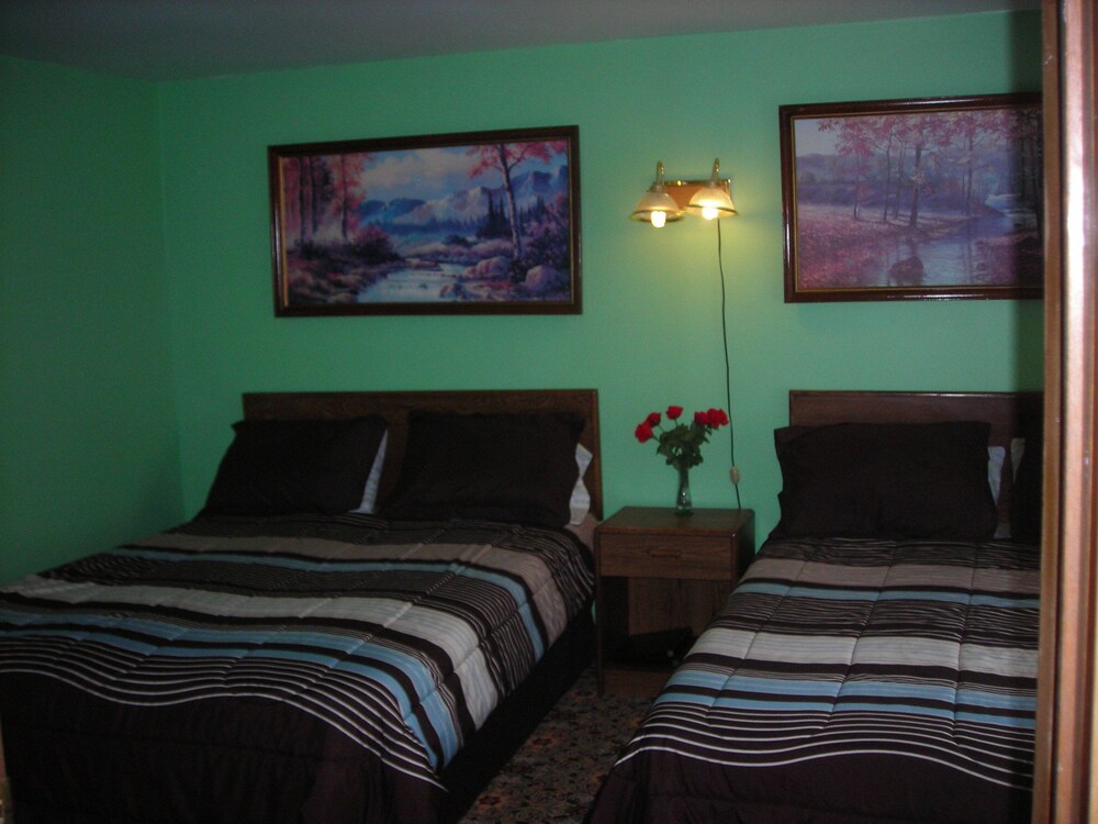 Deer Trail Motel - photo 11