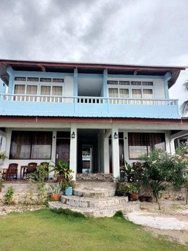 Toho Nias - carbon neutral hotel in Telukdalam