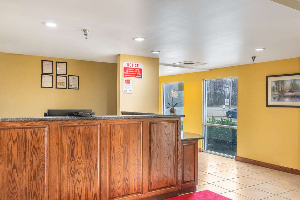 Econo Lodge Inn & Suites Pritchard Road North Little Rock - photo 10
