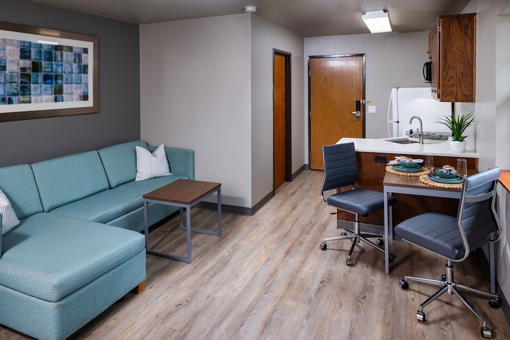 Extended Stay Airport - photo 33