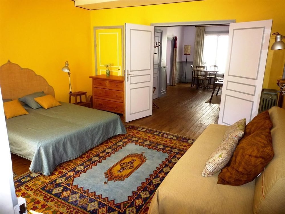 Chinon La Belle — hotel in Chinon