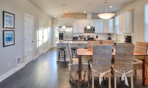 Beach Tripping in Ocean Shores, United States