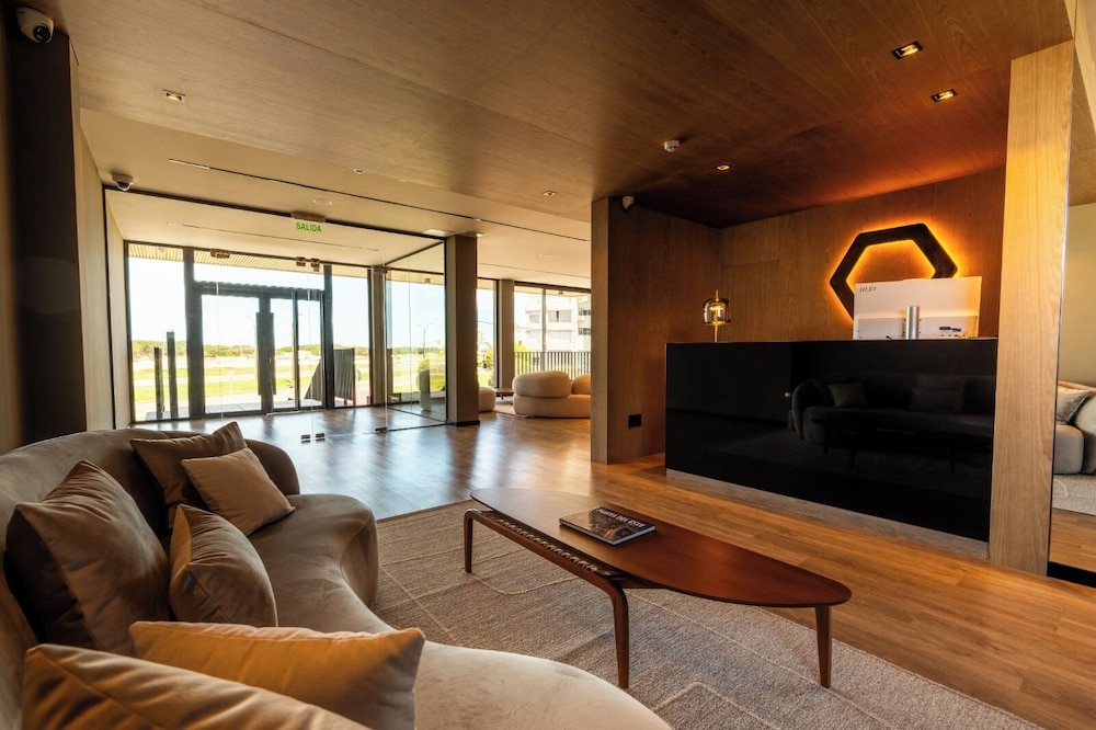 Bravo Hotel - last minute hotel in Punta Del Este