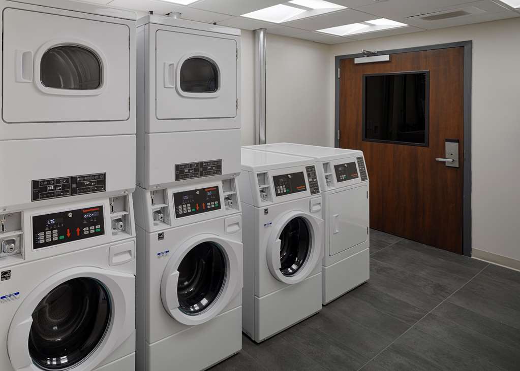 Hyatt House Columbus OSU Short North - photo 10