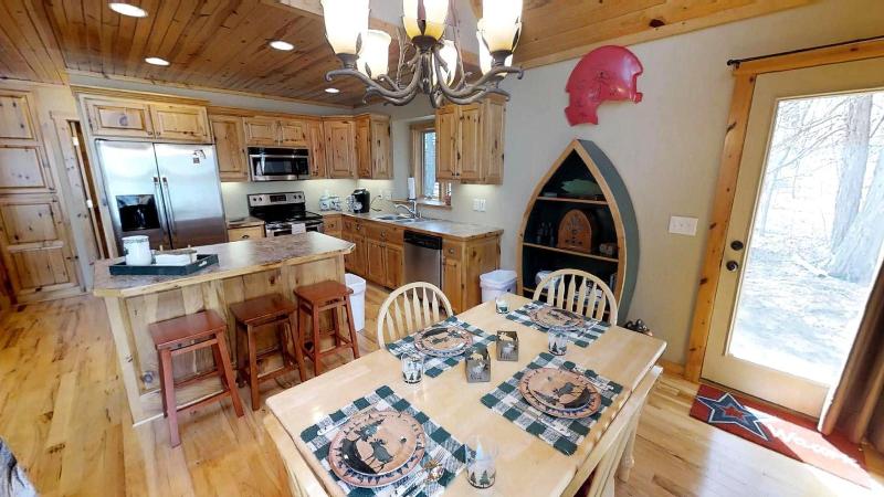 Lakefront Hideaway - photo 32