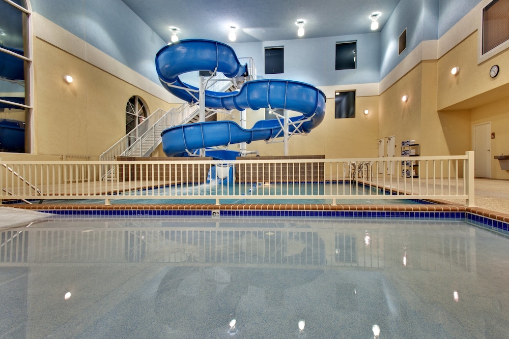 Garner Hotel Brookings by IHG - photo 18