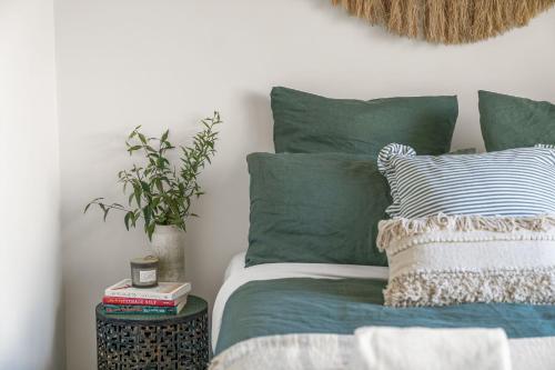 Coastal Sounds At Mollymook — Narrawallee
