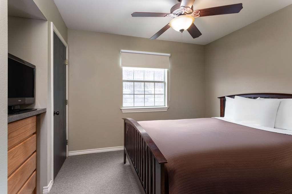 Eagle's Den Three Rivers Texas a Travelodge by Wyndham - photo 13