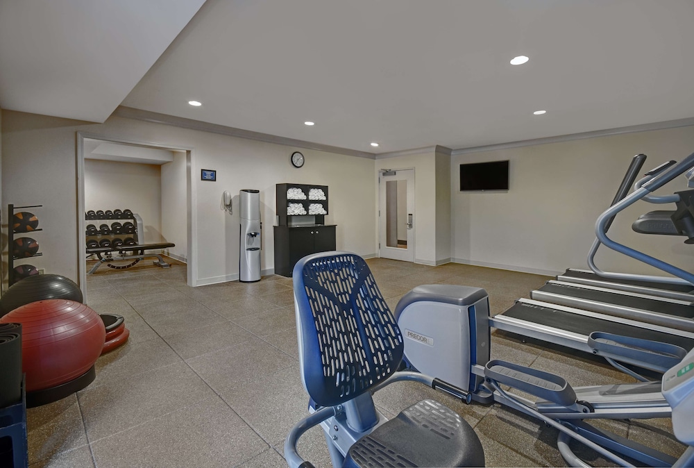 Homewood Suites by Hilton Eatontown - photo 31