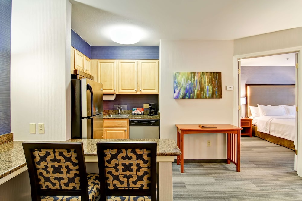 Homewood Suites by Hilton Stratford - photo 13