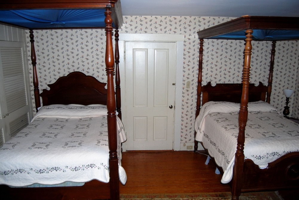 Glenfield Plantation Historic Antebellum Bed and Breakfast - photo 17
