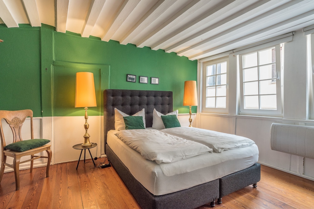 Apartment Zentral — 4-Star Luxury Hotel in Tuebingen, Germany