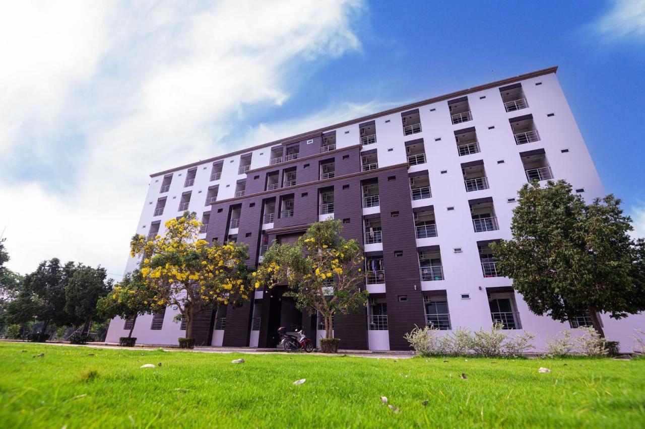 Creston Grand Hotel Suphan Buri — hotel in Suphan Buri