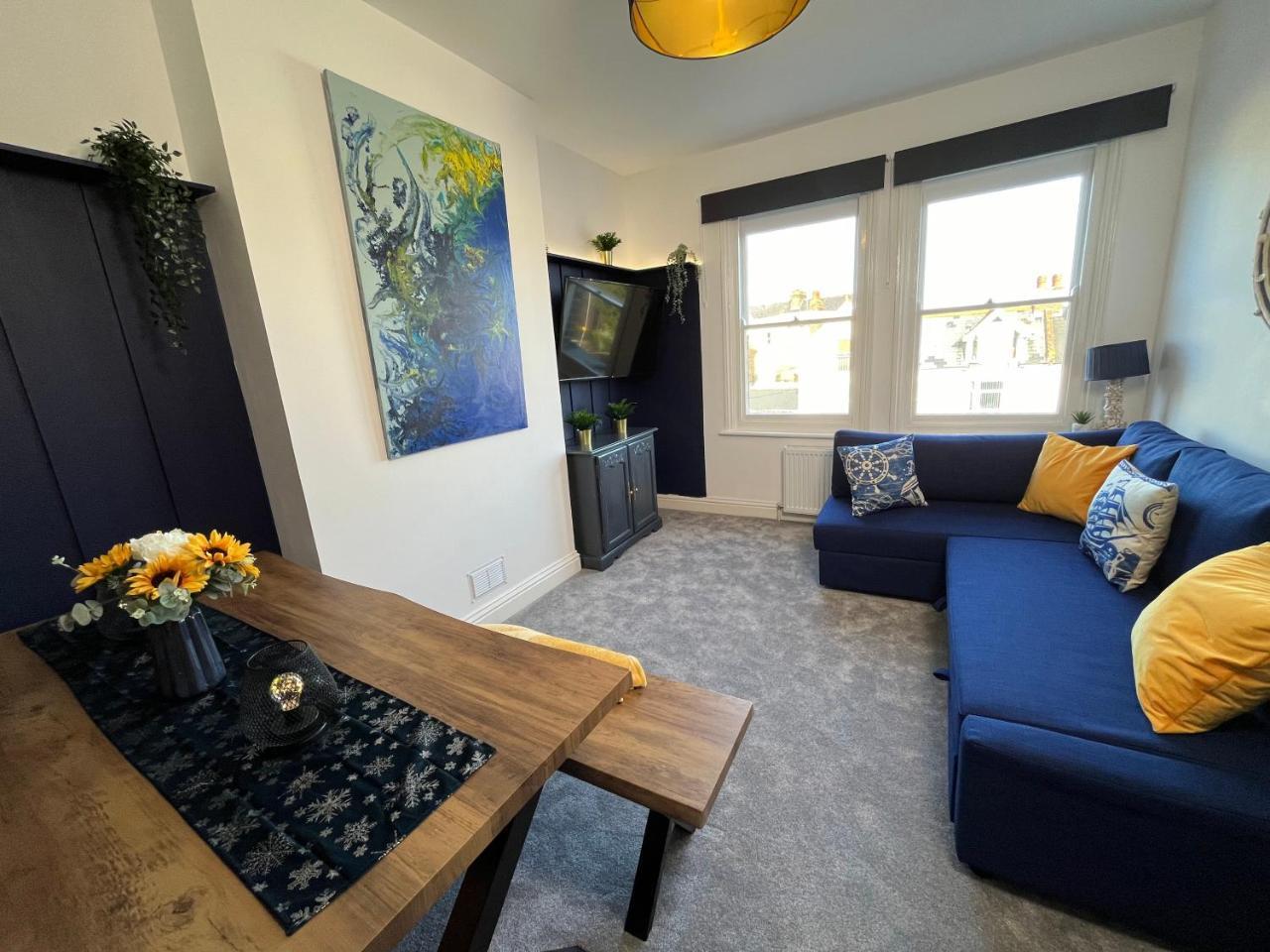 Seaside Apartment close to beach town station — 4-Star Luxury Hotel in Broadstairs, United Kingdom