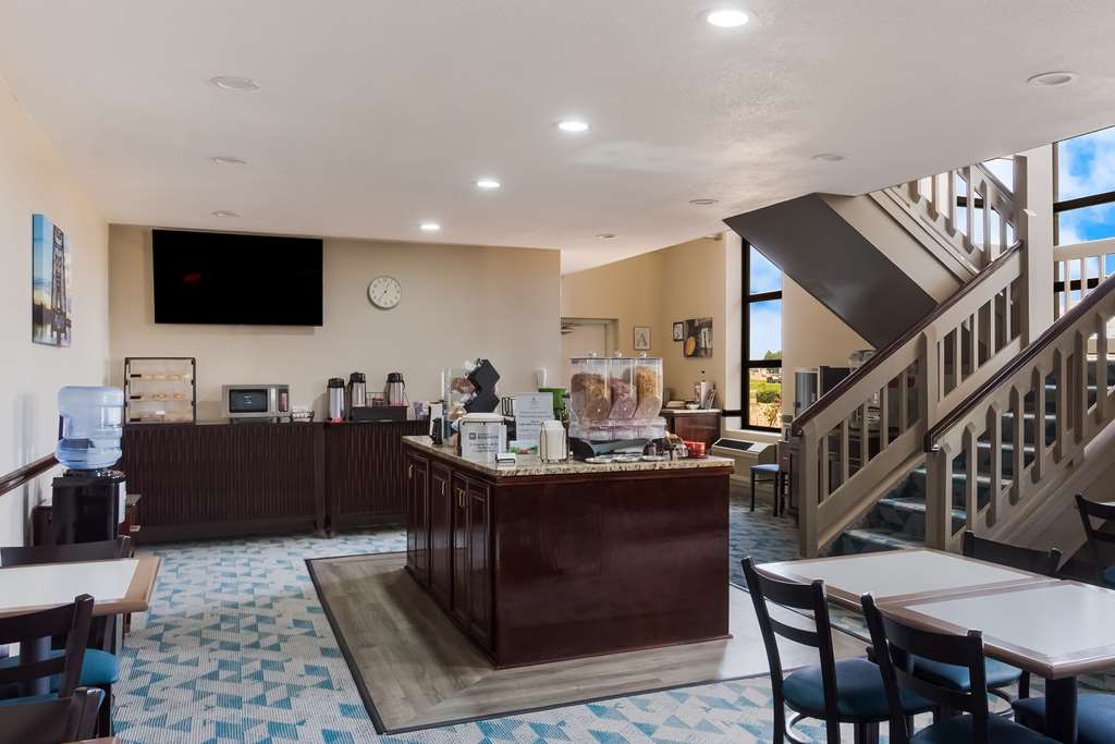 SureStay Plus Hotel by Best Western Greenwood - photo 5
