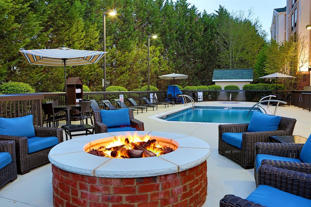 Hampton Inn & Suites Asheville Airport - photo 34