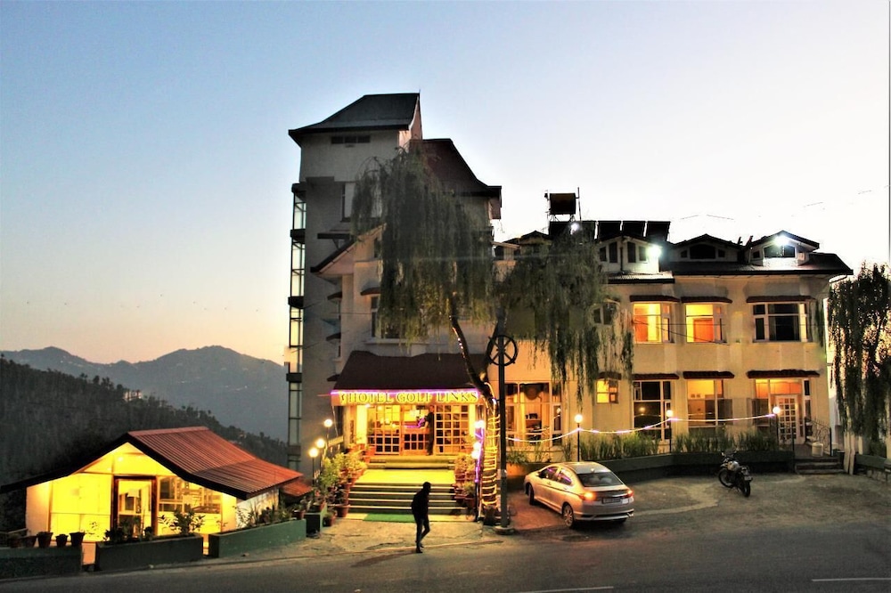 Golf Links Resort by OYO Rooms in Shimla, India