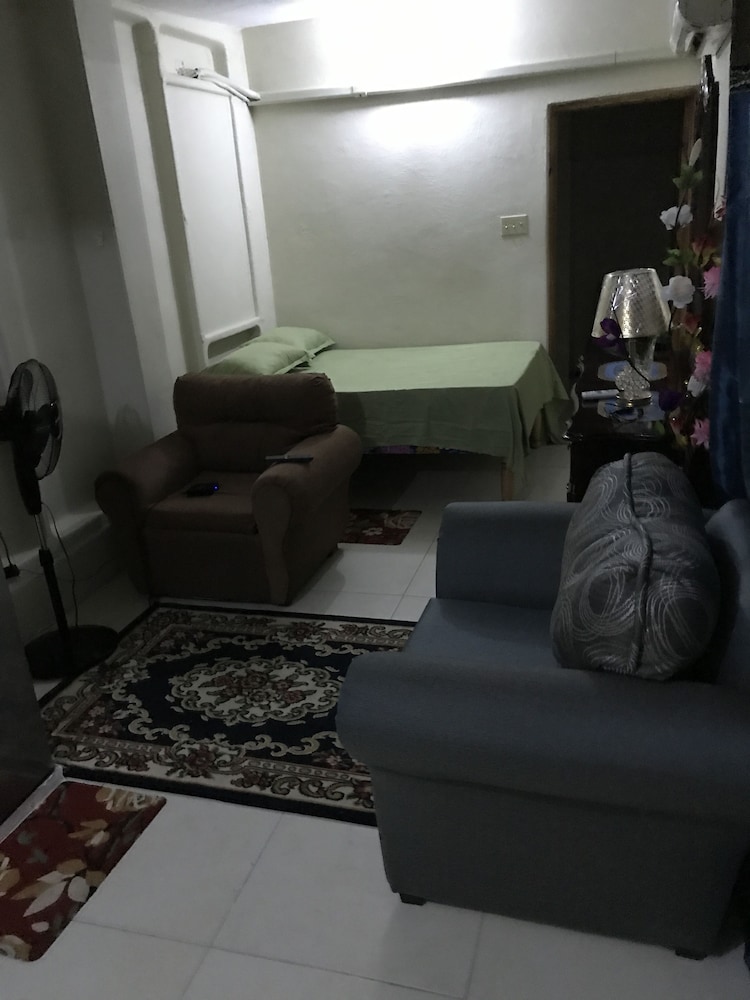 Kardel Vacation Apartments 9209525 — Portmore