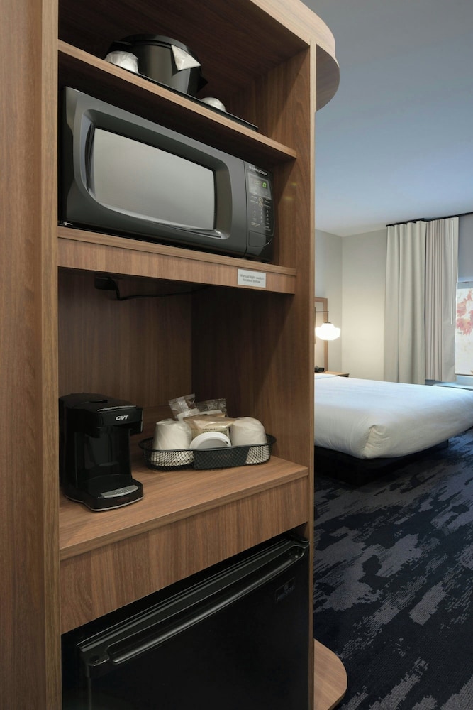 Fairfield Inn and Suites Dallas East - photo 7